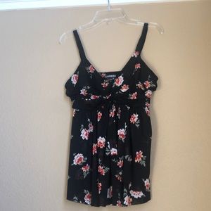 Black floral Express top